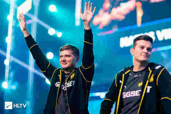 一位曾改写 一位曾改写