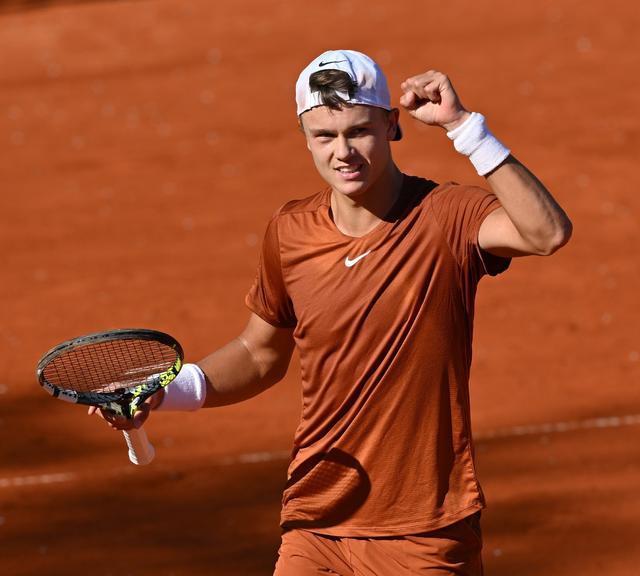 在压力下展 在压力下展